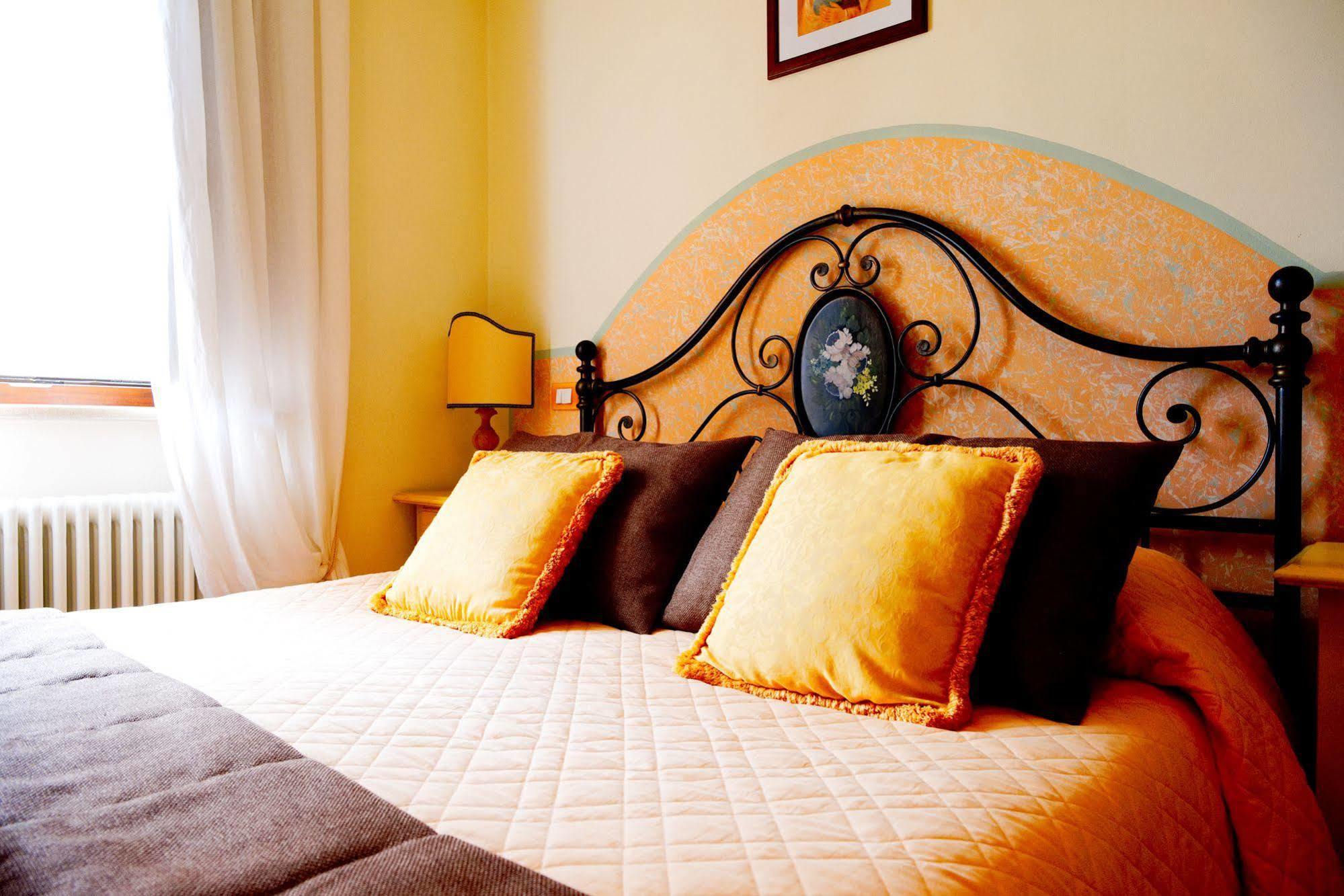 Residenze L'Uncinaia Holiday House Περούτζια Εξωτερικό φωτογραφία